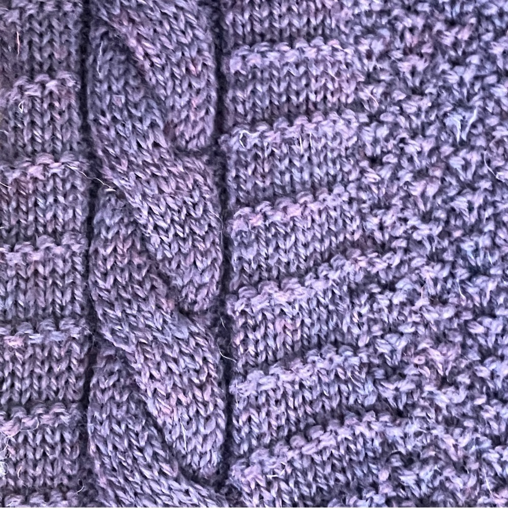 British Wool Naturally JM Cooper Cardigan Arran Buckle Cable KnitWear Purple S - Picture 12 of 13